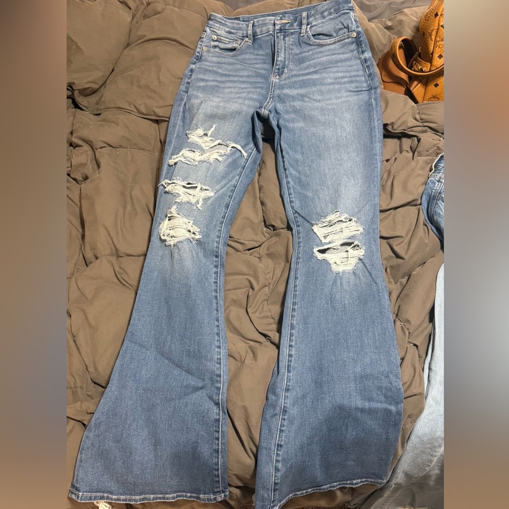 AEO Curvy Flare Super High Rise Jeans Next Level Stretch